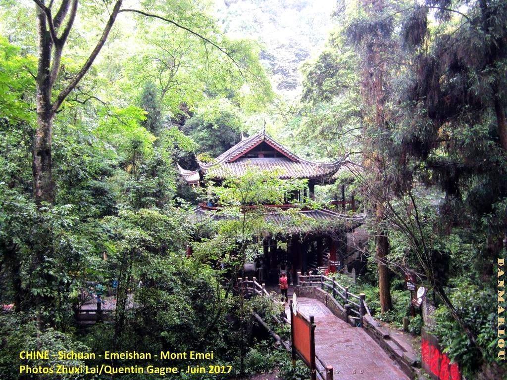 Emeishan 095.JPG